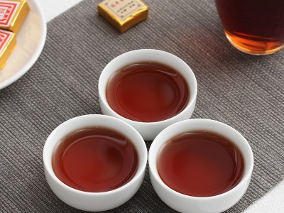批发陈年普洱 熟茶 03年小金砖500g 迷你沱茶 勐海原味高香小方砖图4
