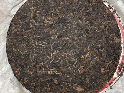 2007年中茶8281甲级大黄印铁饼生茶 云南普洱茶380g/饼图4