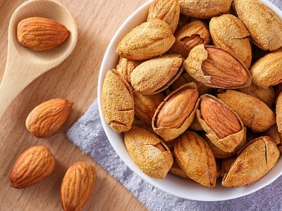 扁桃仁（巴旦木）批发坚果奶油味大颗粒连罐重零食杏仁整箱批发价图5