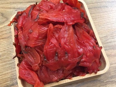 厂家批发 酸甜果干 玫瑰花凉果 洛神花干脯 蜜饯散装休闲食品图4