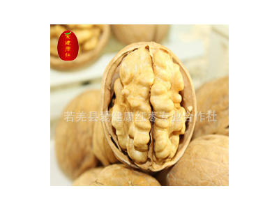 阿克苏纸皮核桃手捏即开图2