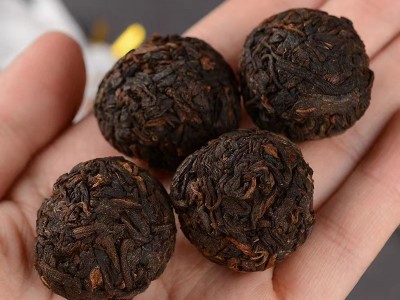 云南普洱熟茶龙珠 2019年易武古熟手工500克龙珠 勐海厂家直发图3