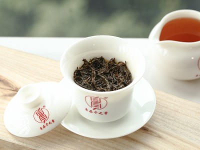 福建武夷山乌龙茶 小种红茶花果香型茶叶 大红袍散装厂家货源图2
