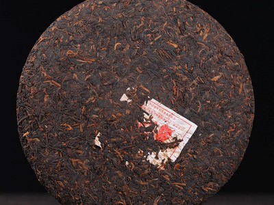 云南勐海2014年七子饼普洱茶熟茶 厂家批发陈年普洱茶饼357g茶叶图3
