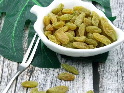 新疆特产葡萄干散装 新货提子批发 无核葡萄干休闲零食图3