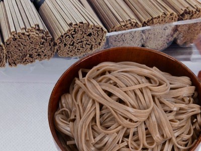 山东望乡粗粮杂粮面条粮油米面速食荞麦面挂面面条黑麦苦荞面批发图4
