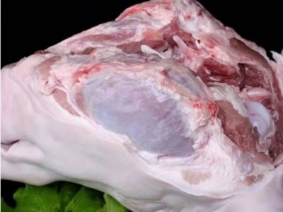 猪头6斤新鲜整个半劈开猪头肉批发猪脸肉生猪头带骨代发亚马逊图4