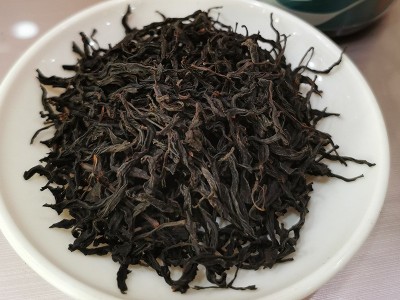 金骏眉 武夷红茶 散装红茶 全发酵茶花香型 茶汤清透甘甜罐装200g图4