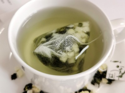 白桃乌龙茶袋泡茶 40克 无纺布茶包 白桃味苹果乌龙水果茶图3