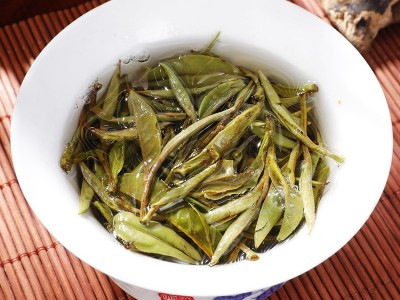 2022年新茶现货供应福建老白茶散装白茶饼 散茶白牡丹茶叶批发图2