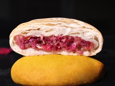花香随云南特产鲜花饼现烤玫瑰饼五味零食大礼包1500g中秋节礼盒图3