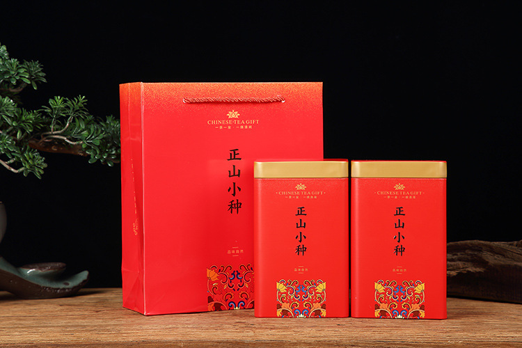 正山小种铁罐.jpg