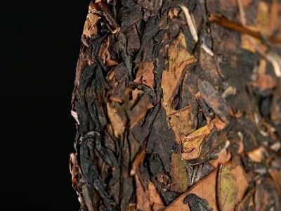 产地直发倚邦贡御云南白茶饼200g白茶饼香甜润滑图2