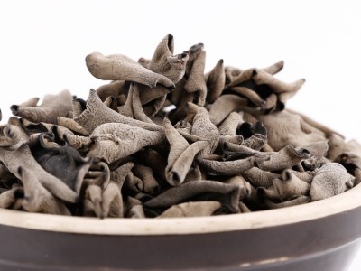 批发东北特产农产品秋耳无根散装黑木耳泡发量高1；13倍木耳批发图3