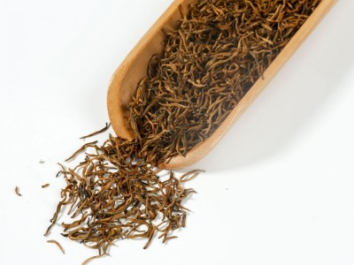 红茶芽中芽金骏眉武夷山黄芽蜜香浓香型散装500g正山小种茶叶包邮图2