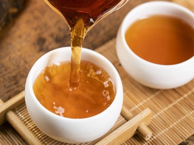 云南七子饼老班章醇厚冰岛生茶昔归357克普洱茶饼生普春茶晒青图2
