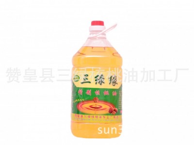 【加工定制】低温冷榨核桃油食用核桃油瓶装价格实惠图4