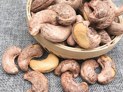 新疆特产简装家庭食用坚果散装休闲小零食干果仁原味盐焗腰果图3