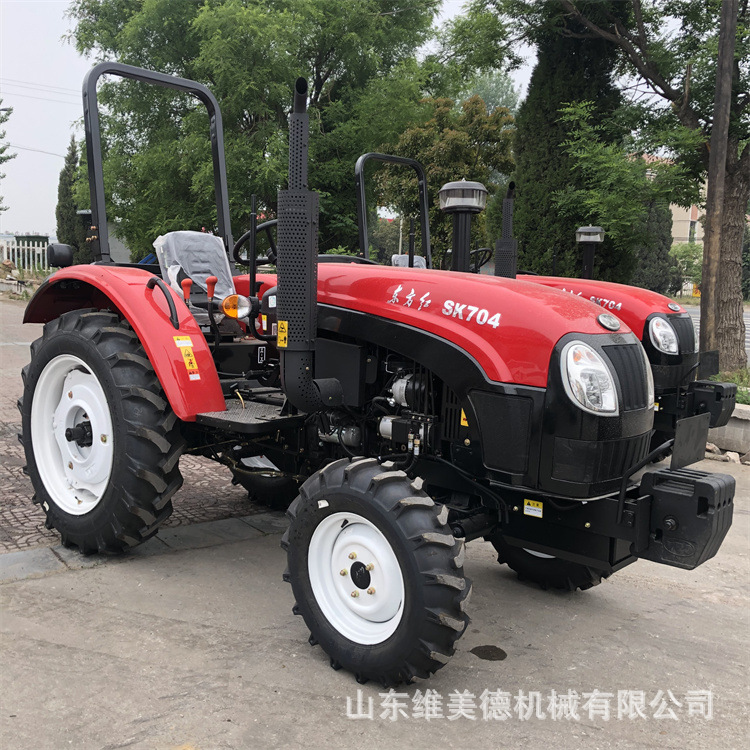 东方红704拖拉机