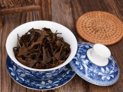 2013年福鼎白茶陈香贡眉老白茶散装高山日晒春茶茶叶500g厂家批发图3